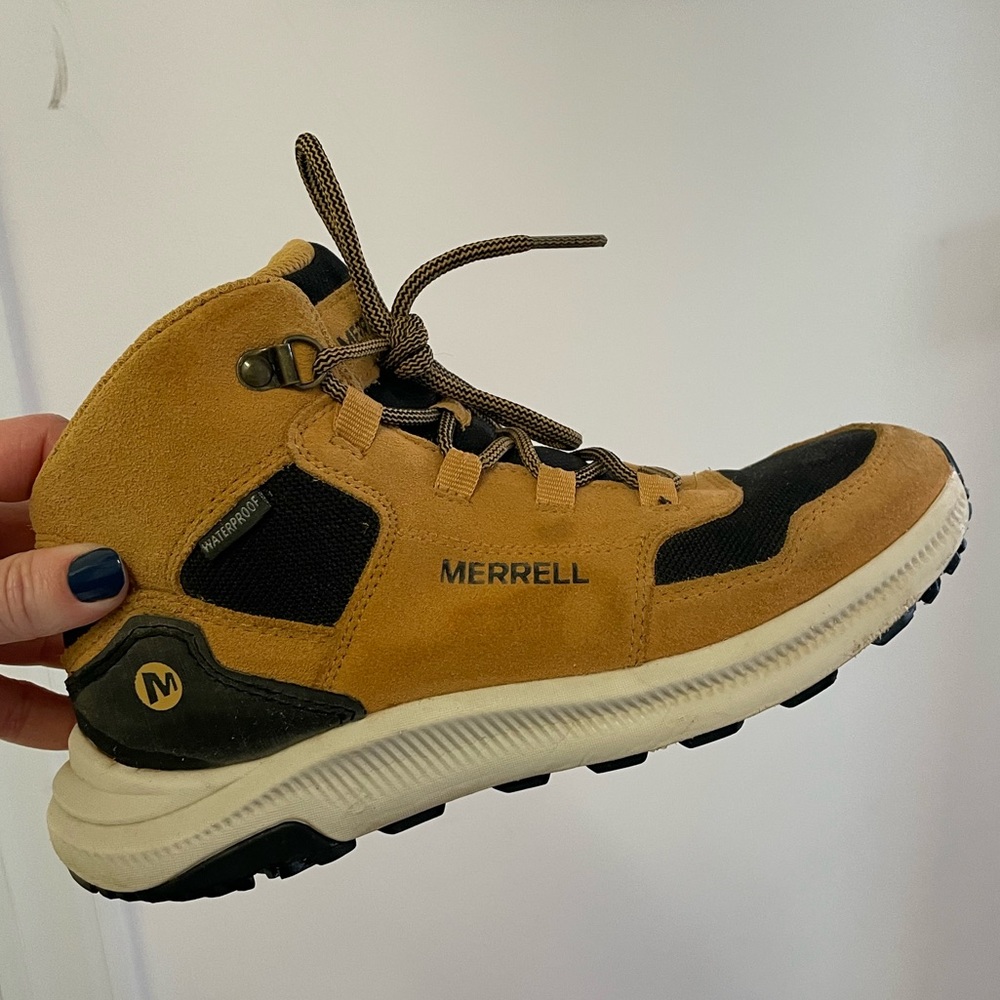 Merrell Ontario 85 Waterproof Hiking Boots - Youth sz 5 or Woman’s sz 6